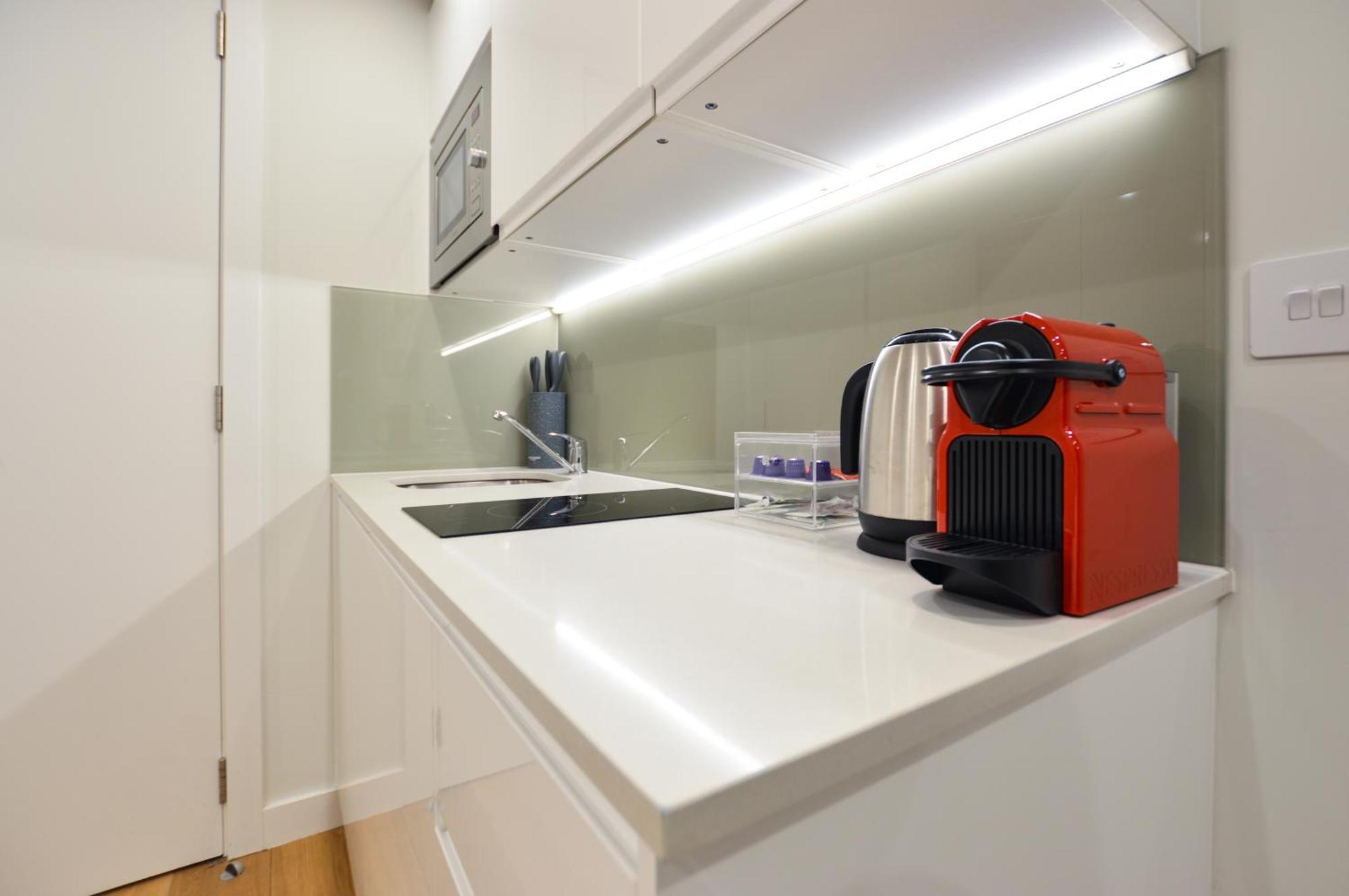 Earls Court East Serviced Apartments By Stayprime 런던 외부 사진