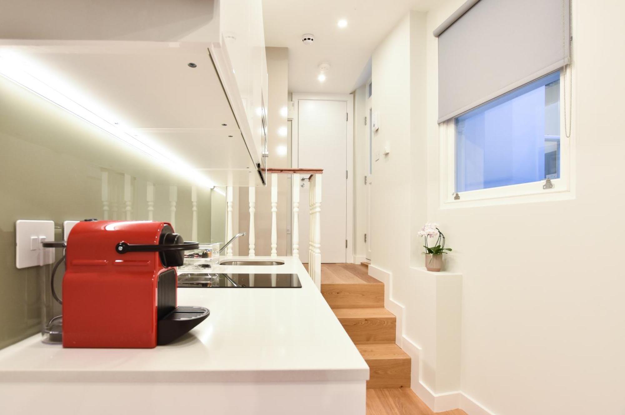 Earls Court East Serviced Apartments By Stayprime 런던 외부 사진